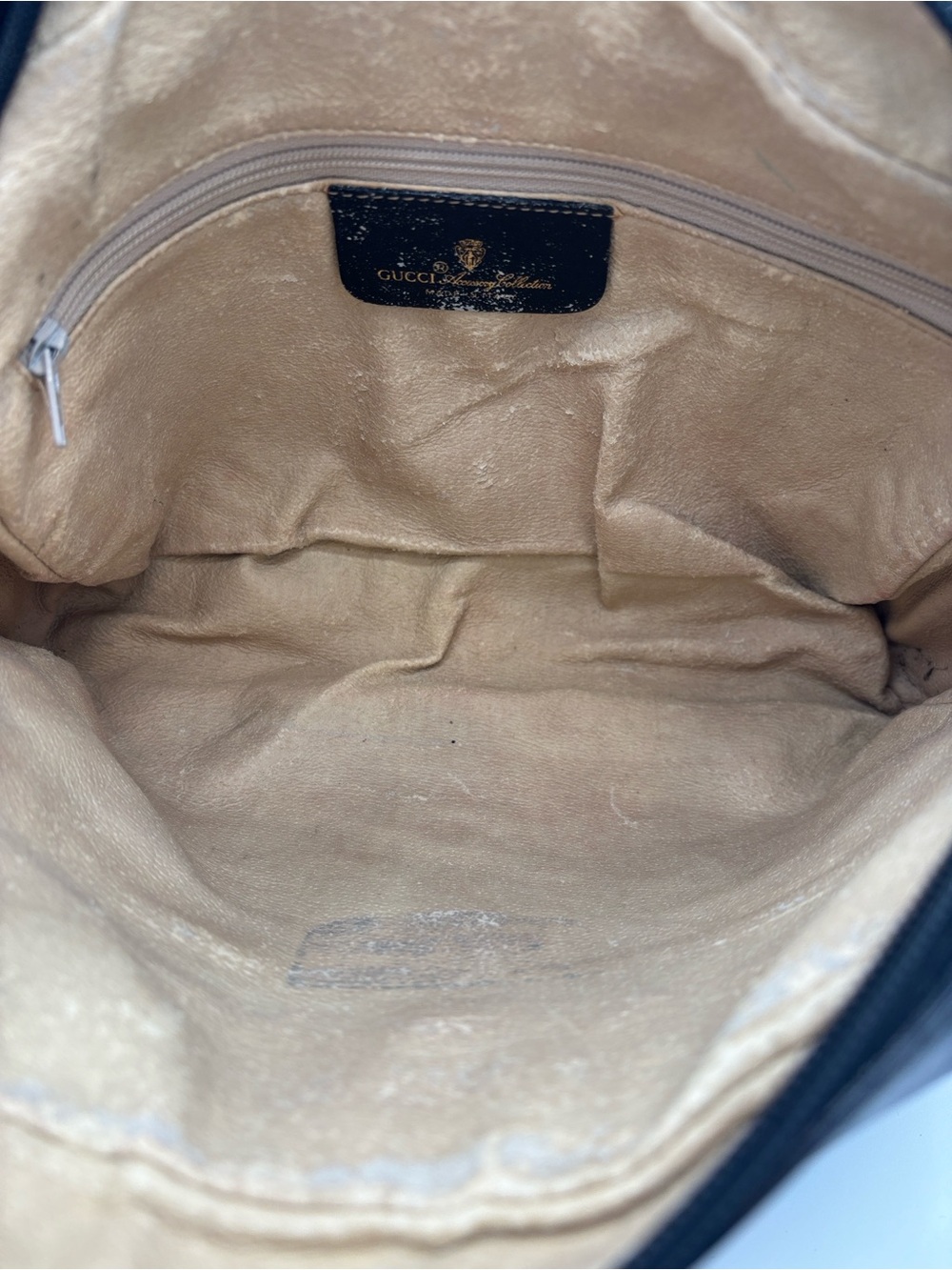 Vintage Gucci Sherry Shoulder Bag -  Black Canvas and Leather - Picture 7 of 14